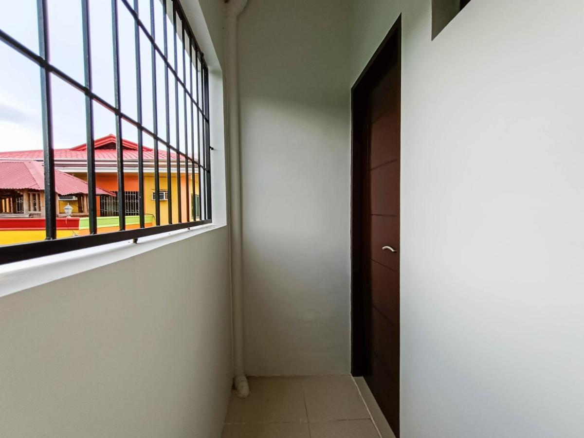 Manzil Anilao B&B Mabini  Luaran gambar